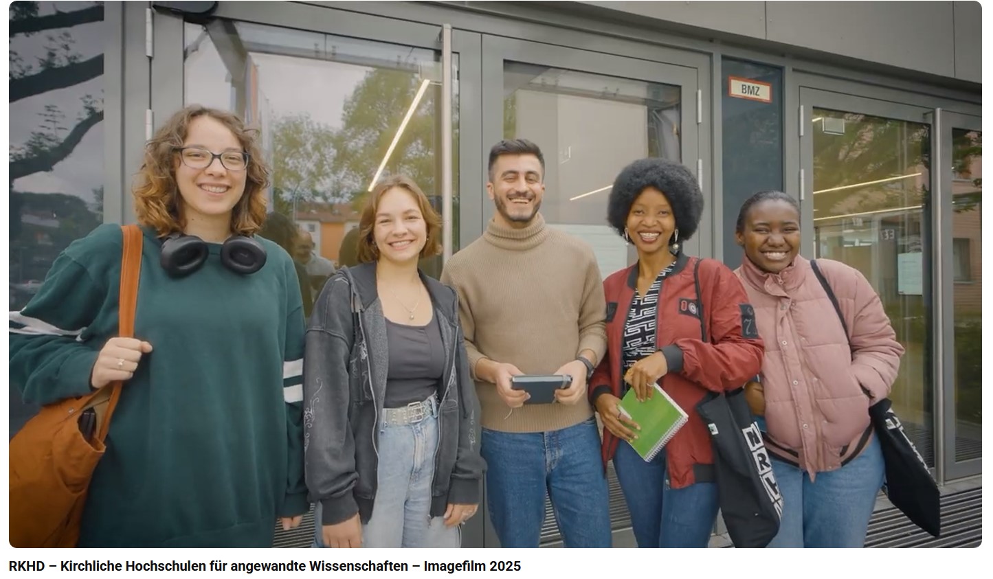 screenshot studierende aus dem RKHD-Film
